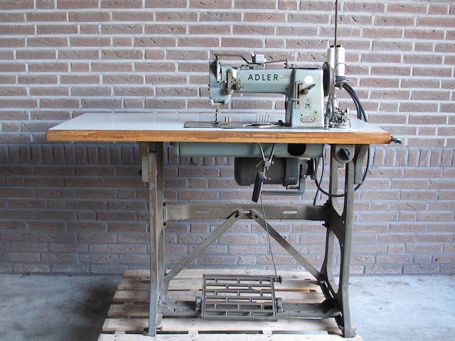 Adler - 167-73l - industriële naaimachine - afbeelding 9 van  16