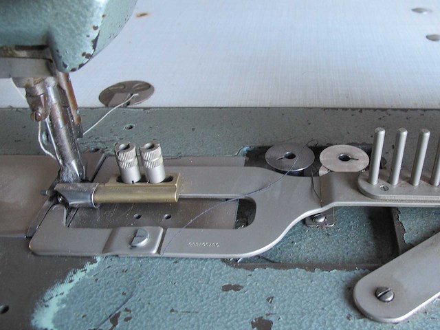 Adler - 167-73l - industriële naaimachine - afbeelding 15 van  16