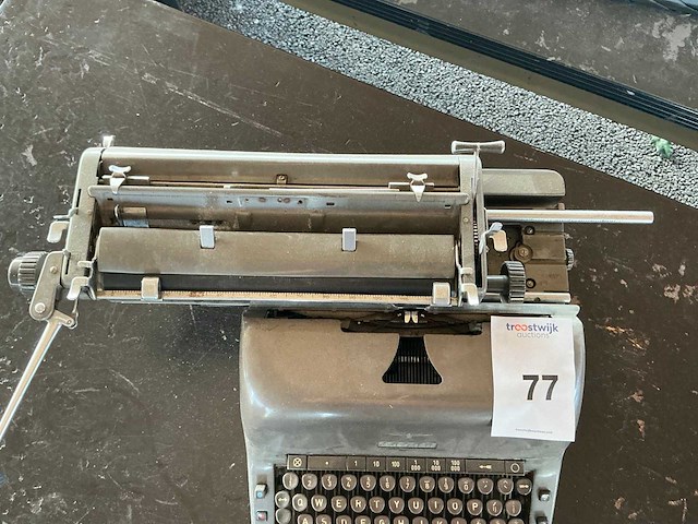 Adler typemachine - afbeelding 4 van  6