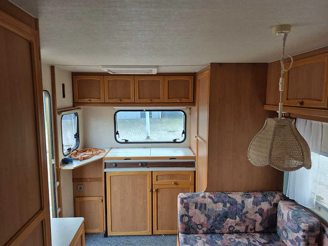 Adria - 5206lh - caravan - afbeelding 7 van  36