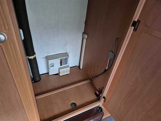 Adria - 5206lh - caravan - afbeelding 8 van  36