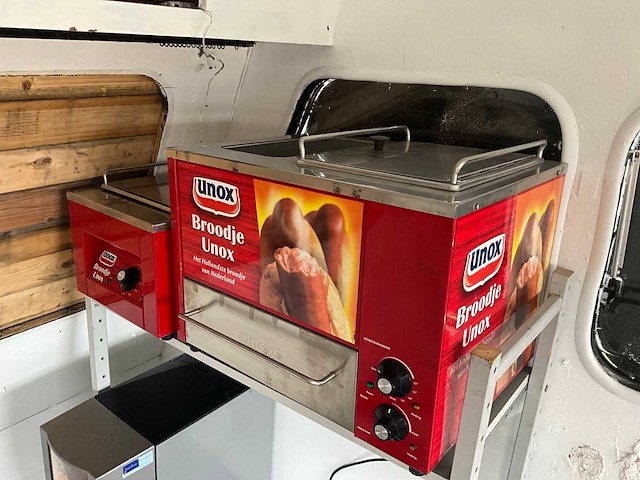 Adria foodtrailer - afbeelding 3 van  15