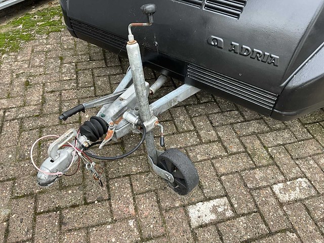 Adria foodtrailer - afbeelding 7 van  15