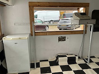 Adria foodtrailer - afbeelding 13 van  15