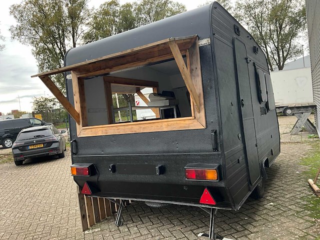 Adria foodtrailer - afbeelding 11 van  15