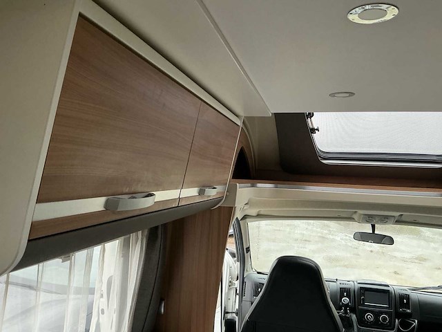 Adria matrix 670 sl camper met complete inventaris - afbeelding 14 van  69