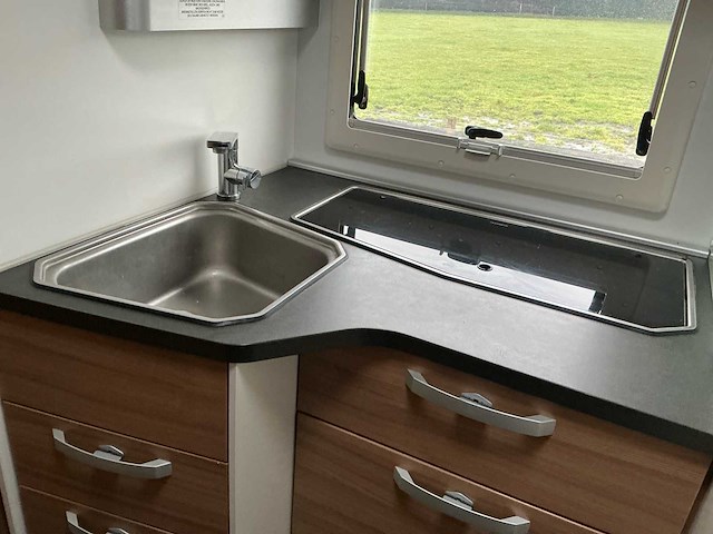 Adria matrix 670 sl camper met complete inventaris - afbeelding 29 van  54