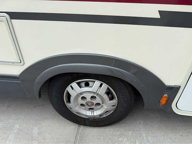 Adria mobil - matrix m 680sp - camper - 2011 - afbeelding 20 van  31
