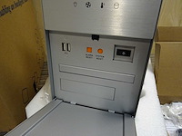 Advantech - ipc-5122 - wallmount chassis - afbeelding 3 van  7