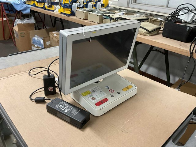 Advantech certegra workstation - afbeelding 1 van  1