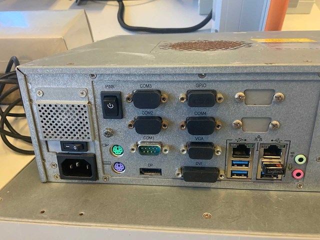 Advantech industriële pc - afbeelding 3 van  3
