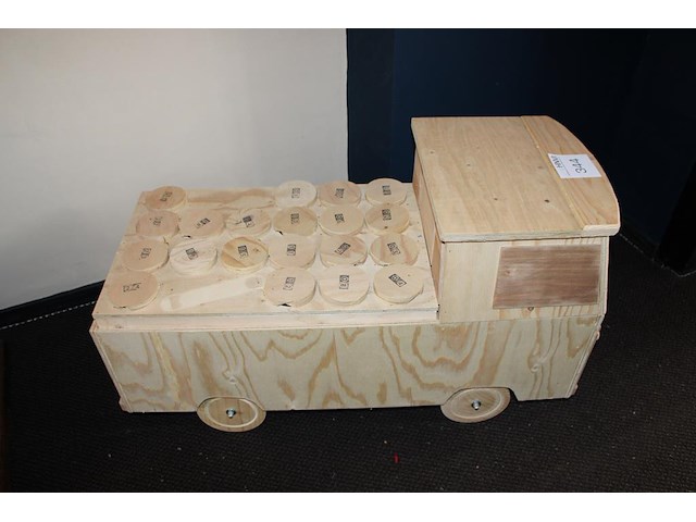 Advent bus afm. 87 x 36 x 50 cm. - afbeelding 1 van  2