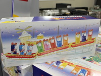 Adventskalender red bull 24x 250 ml. tht 6-2026. - afbeelding 2 van  2