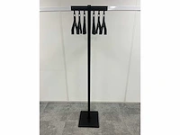Ae - garderobe standaard - afbeelding 2 van  6