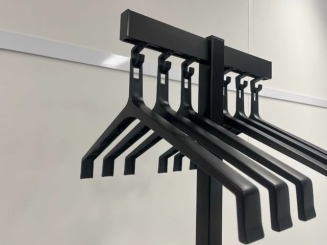 Ae - garderobe standaard - afbeelding 5 van  6