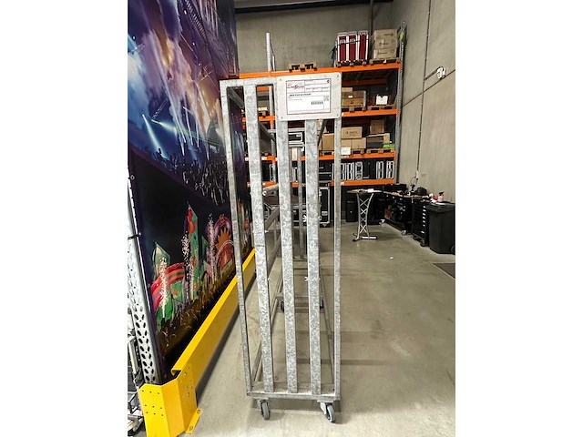 Aed - meatrack - various light equipment meatrack aed 2.4m l x 1.98m h x 0.59m b - afbeelding 2 van  2