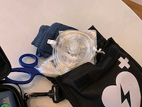 Aed defibrillator - afbeelding 8 van  8
