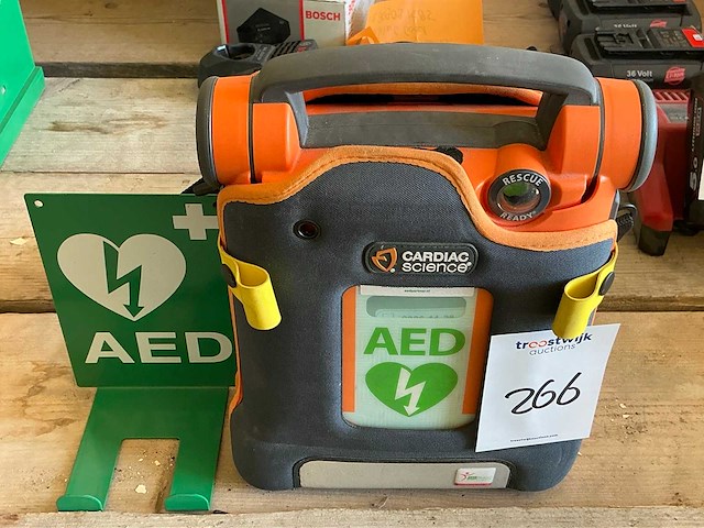 Aed set - afbeelding 1 van  4