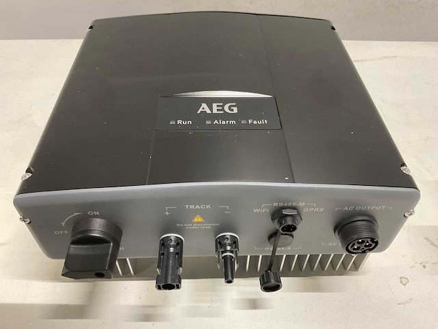 Aeg - as-ir01-1000 - 1kw omvormer - afbeelding 1 van  3