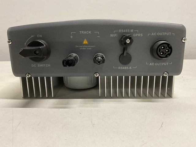 Aeg - as-ir01-1000 - 1kw omvormer - afbeelding 2 van  3