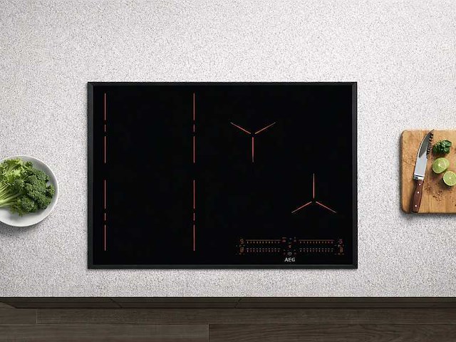 Aeg - ipe74571fb - kookplaat - afbeelding 1 van  2