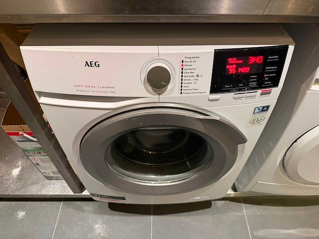 Aeg - l6fbberlin - wasmachine - afbeelding 2 van  3