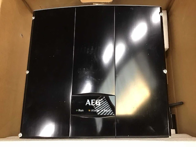 Aeg 3000-2 omvormer - afbeelding 1 van  2