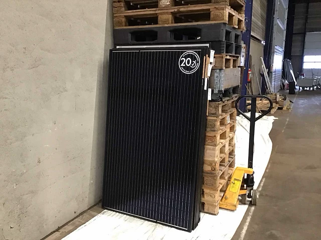 Aeg 325 fb zonnepaneel - afbeelding 1 van  1
