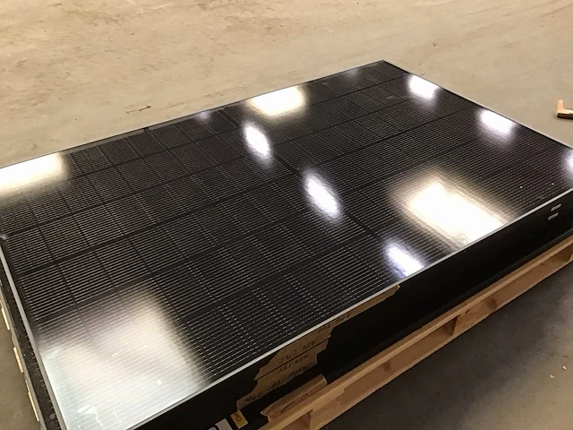 Aeg 440 zonnepaneel - afbeelding 1 van  1