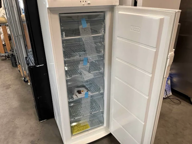 Aeg ac45390 vriezer - afbeelding 3 van  3