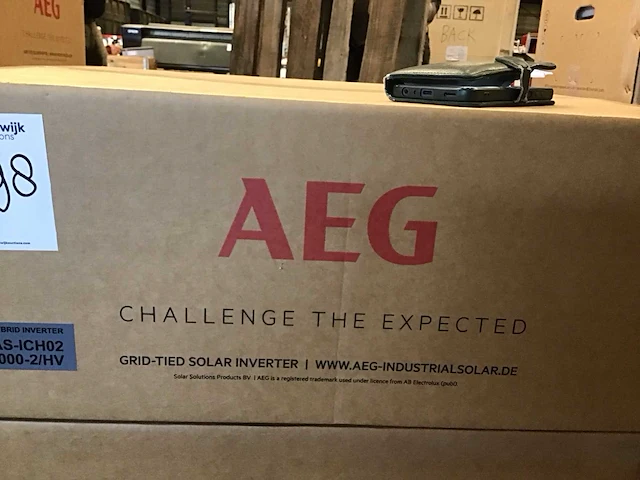 Aeg as-ich02 1000-2/hv hybride omvormer - afbeelding 1 van  2
