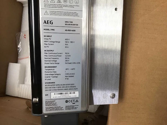 Aeg as-ir01-4600 omvormer - afbeelding 2 van  2