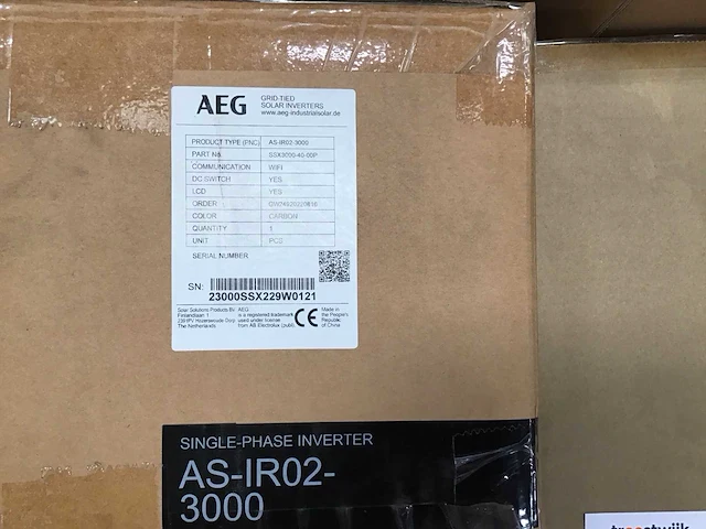 Aeg as-ir02-3000 omvormer - afbeelding 1 van  3
