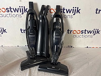 Aeg as31cb18gg clean 3000 - steelstofzuiger draadloos - zonder zak |aeg as31cb18gg clean 3000 - steelstofzuiger draadloos - zonder zak - afbeelding 1 van  1