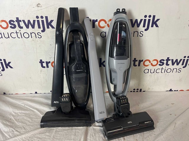 Aeg as52ab18bn animal 5000 - steelstofzuiger draadloos - zonder zak - dierenhaar + aeg as31cb18gg clean 3000 - steelstofzuiger draadloos - zonder zak - afbeelding 1 van  1