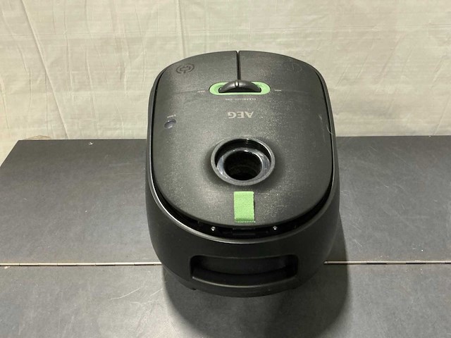 Aeg clean 6000 öko bagged cleaner stofzuiger - afbeelding 3 van  7