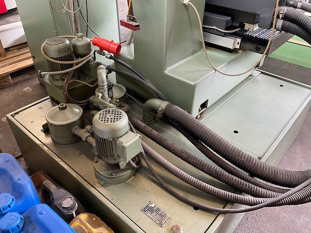 Aeg-elotherm elbomat 222s draadvonk- en erodeermachine - afbeelding 3 van  26