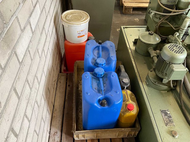 Aeg-elotherm elbomat 222s draadvonk- en erodeermachine - afbeelding 4 van  26