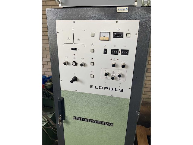 Aeg-elotherm elbomat 222s draadvonk- en erodeermachine - afbeelding 13 van  26