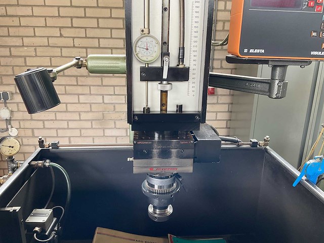 Aeg-elotherm elbomat 222s draadvonk- en erodeermachine - afbeelding 21 van  26