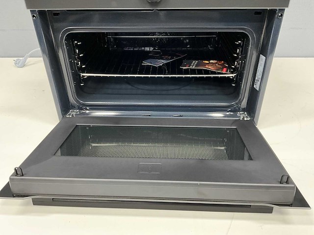 Aeg kmk968000t combimagnetron - afbeelding 2 van  4