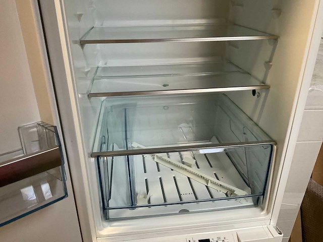 Aeg koel-vriescombinatie sct71900s0 - afbeelding 5 van  5