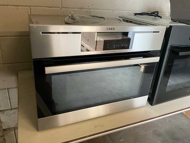Aeg kr8403021 inbouw magnetron met grill - afbeelding 1 van  6