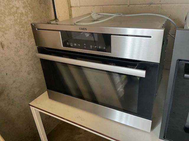 Aeg kr8403021 inbouw magnetron met grill - afbeelding 1 van  3