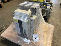 Aeg me 2007 h / iii 2000 a circuit breaker - afbeelding 1 van  4