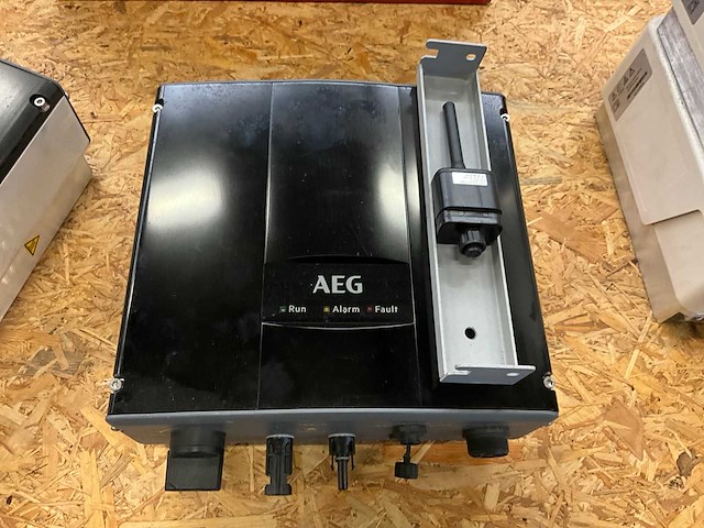 Aeg omvormer (2x) - afbeelding 5 van  7