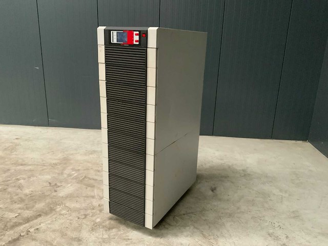 Aeg protect 3.m 2.0 80 uninterruptible power supply systeemkast 120 kva - afbeelding 2 van  4