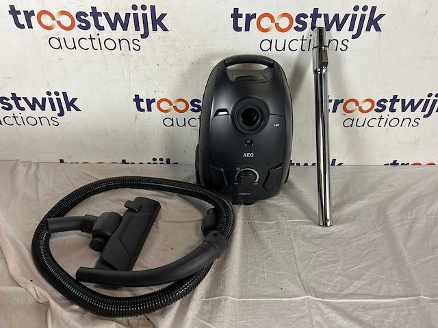 Aeg stofzuiger - afbeelding 1 van  1