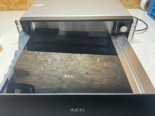 Aeg warmhoudlade - afbeelding 4 van  6