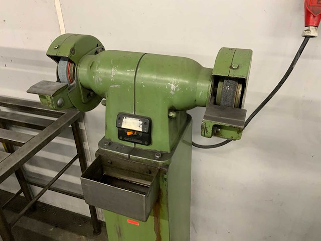 Aeg werkbankslijpmachine op kolom (2x) - afbeelding 3 van  3